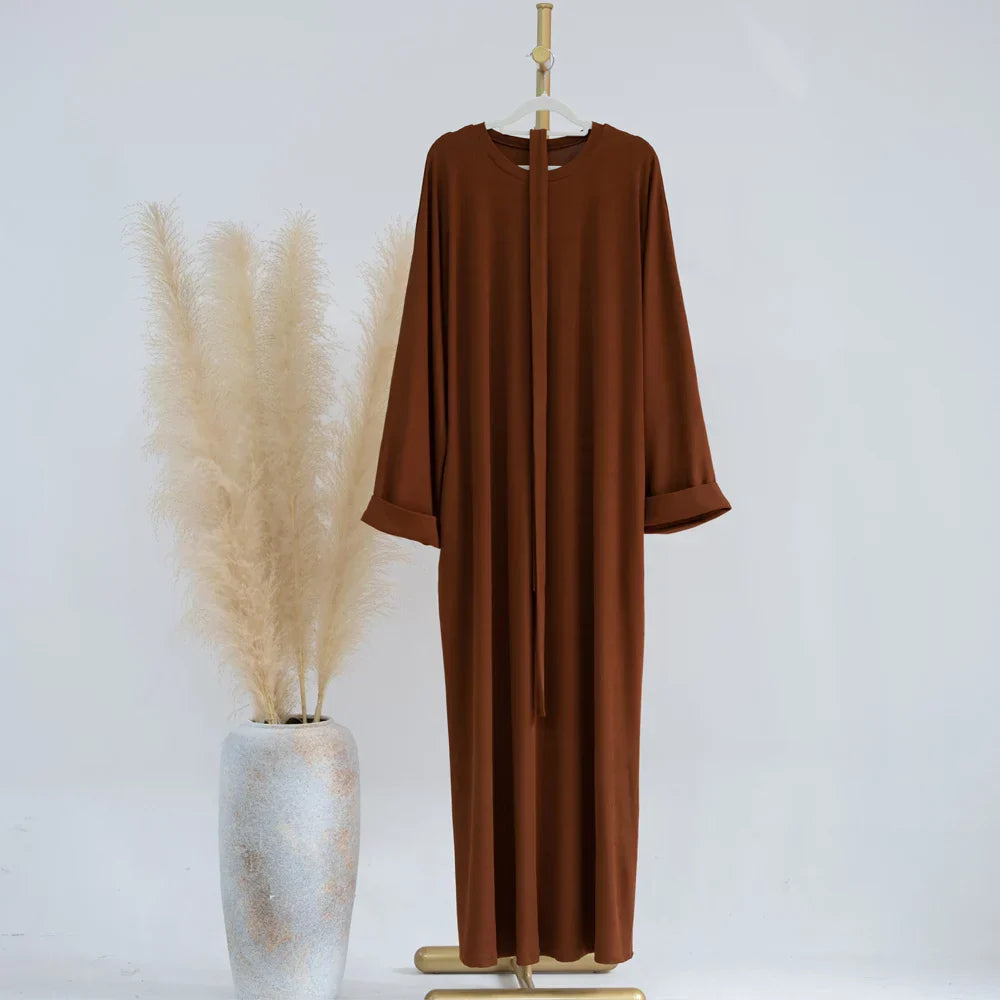 Zara™ | Elegante Klassieke Abaya